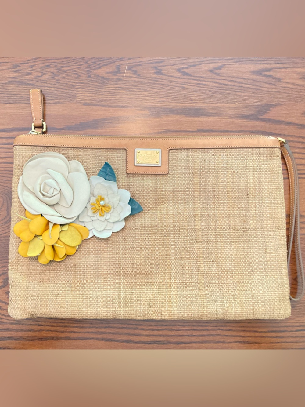 ✅SOLD✅ Dolce & Gabbana Woven Straw Clutch with Leather Trim - Tan, Cream, Green